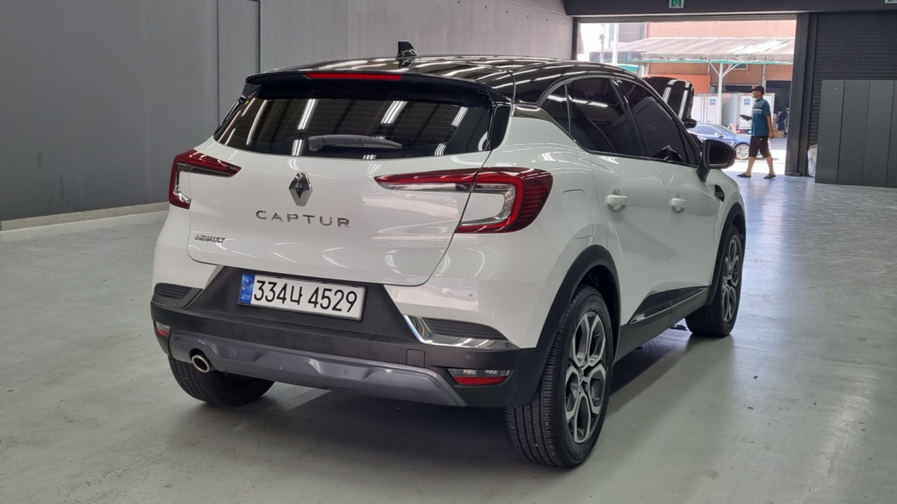 Renault (Samsung) Captur 1.3 TCe Edition Paris — пробег 13 525 км — фото 2 из 5