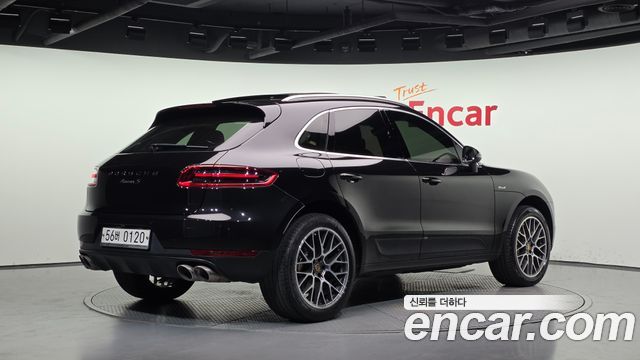 Porsche Macan из Кореи Encar
