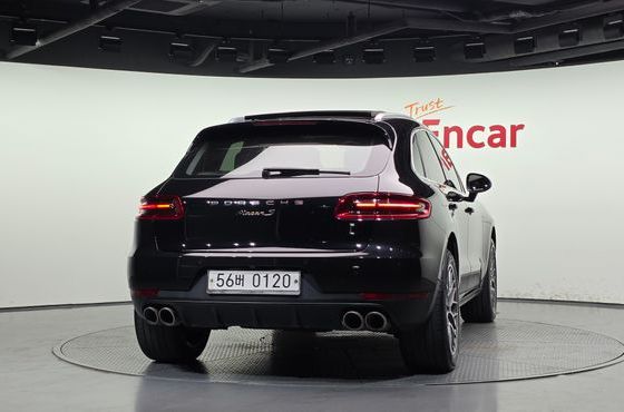 Porsche Macan 3.0 S Diesel 95B — пробег 126 880 км — фото 4 из 5