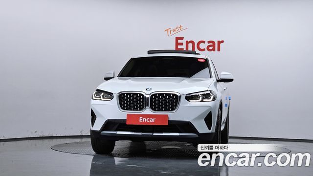 BMW X4 xDrive20i xLine — пробег 14 546 км — фото 3 из 5