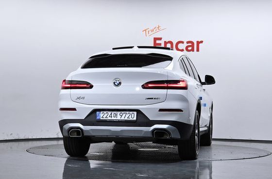 BMW X4 xDrive20i xLine — пробег 14 546 км — фото 4 из 5