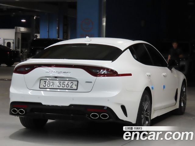 Kia Stinger 2.0 Turbo AWD Platinum — пробег 33 931 км — фото 4 из 5