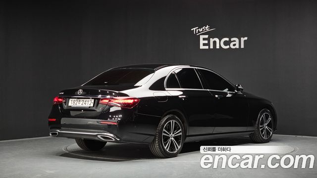Mercedes-Benz E-Class из Кореи Encar