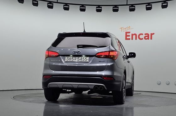 Hyundai Santafe Diesel(e-VGT) 2.2 2WD Exclusive — пробег 179 961 км — фото 4 из 5