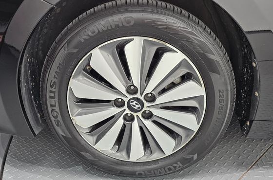 Hyundai Grandeur Premium — пробег 204 755 км — фото 5 из 5