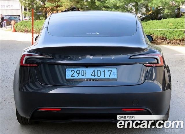 Tesla Model 3 RWD — пробег 17 000 км — фото 4 из 5