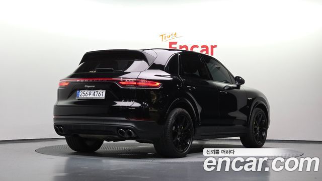 Porsche Cayenne 3.0 E-Hybrid — пробег 80 130 км — фото 2 из 5
