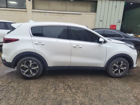 Kia Sportage Diesel 1.6 4WD Trendy — пробег 106 697 км — фото 4 из 5