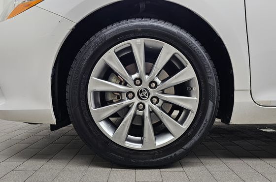 Toyota Camry Hybrid LE — пробег 113 798 км — фото 5 из 5
