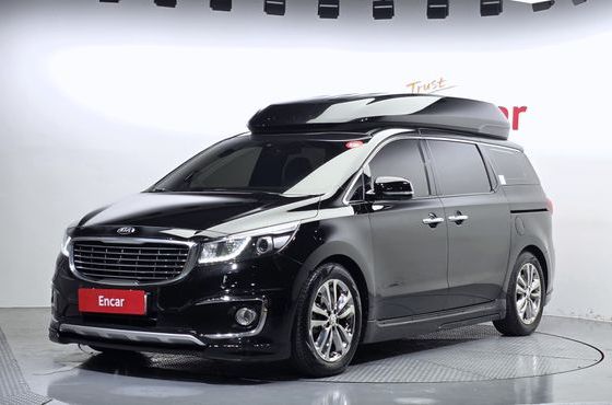 Kia Carnival Gasoline 9-seater Hi-Limousine Noblesse — пробег 126 180 км — фото 1 из 5