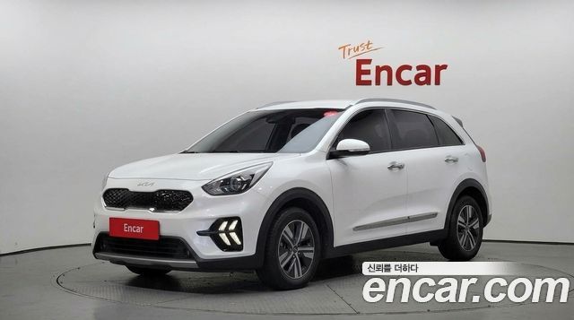 Kia Niro 1.6 HEV Prestige — пробег 109 000 км — фото 1 из 5