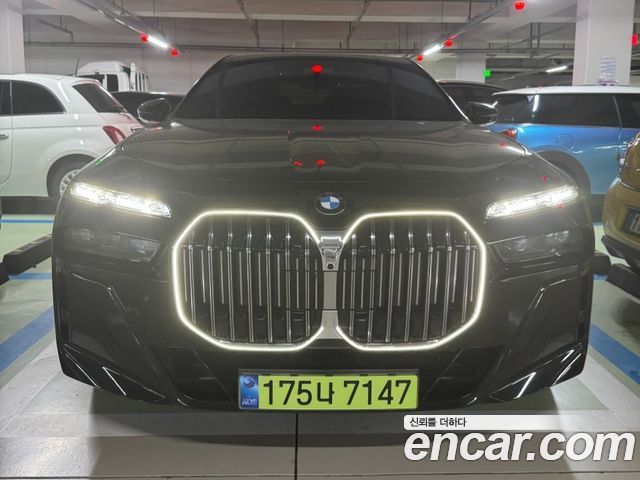 BMW 7-Series 740i xDrive M Sport Limited — пробег 4 000 км — фото 1 из 5