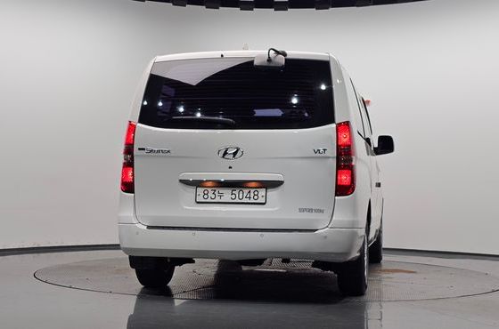Hyundai Starex Van 5-Seater Smart — пробег 176 841 км — фото 4 из 5