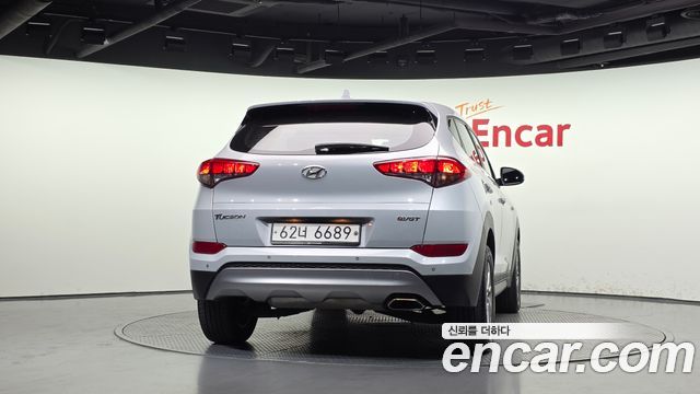 Hyundai Tucson Diesel 1.7 2WD Style — пробег 217 765 км — фото 4 из 5