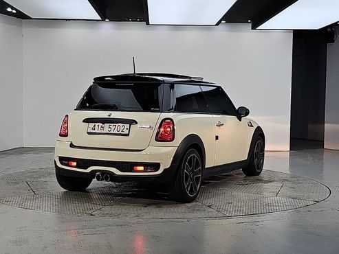 Mini Cooper Standard Second Generation — пробег 202 350 км — фото 4 из 5