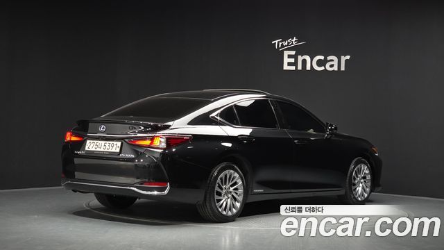 Lexus ES Executive — пробег 96 139 км — фото 2 из 5