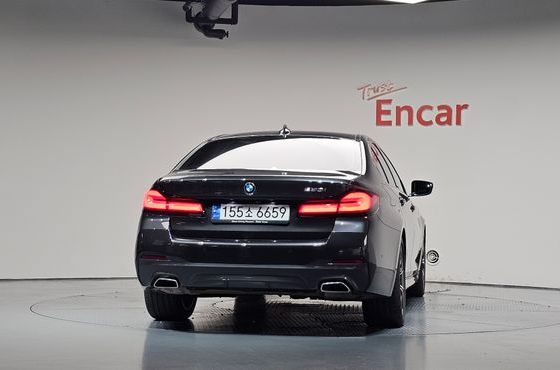 BMW 5-Series 530i M Sport Package — пробег 38 073 км — фото 4 из 5