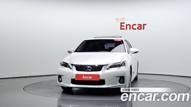Lexus CT200h 1.8 Compact Trendy ZWA10 — пробег 99 796 км — фото 3 из 5