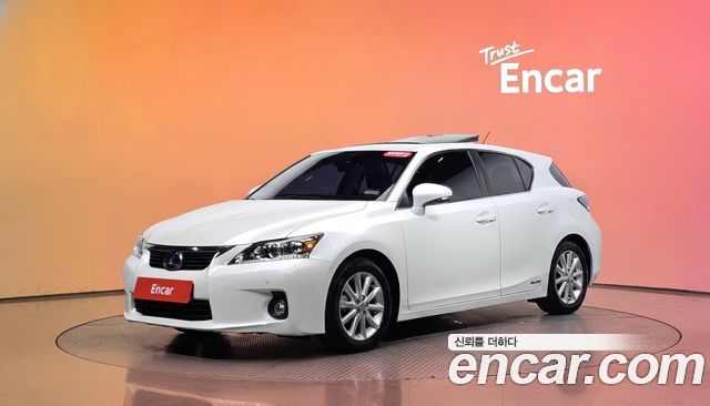 Lexus CT200h 1.8 Compact Trendy ZWA10 — пробег 99 796 км — фото 1 из 5