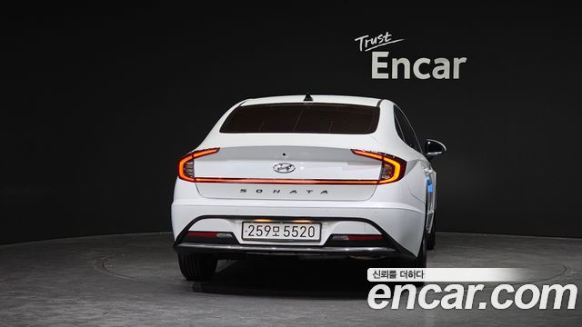 Hyundai Sonata 2.0 Premium — пробег 150 631 км — фото 4 из 5