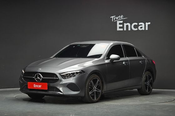 Mercedes-Benz A-Class A220 Sedan — пробег 12 047 км — фото 1 из 5