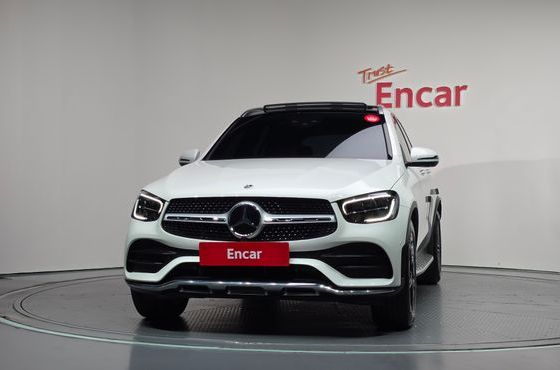 Mercedes-Benz GLC-Class GLC300 4MATIC — пробег 52 419 км — фото 3 из 5