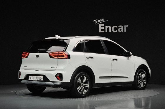 Kia Niro 1.6 HEV Prestige — пробег 112 926 км — фото 2 из 5