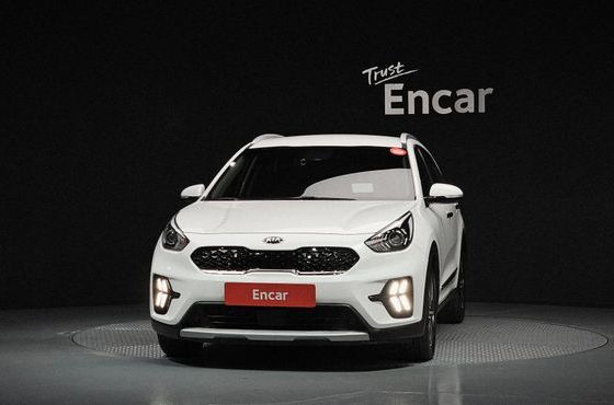 Kia Niro 1.6 HEV Prestige — пробег 112 926 км — фото 3 из 5