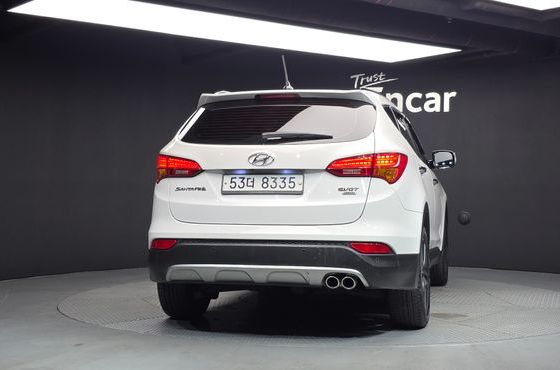 Hyundai Santafe Diesel(e-VGT) 2.2 4WD Exclusive — пробег 193 759 км — фото 4 из 5