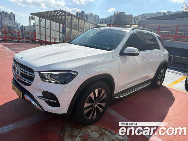 Mercedes-Benz GLE-Class GLE350 4MATIC — пробег 10 272 км — фото 1 из 4