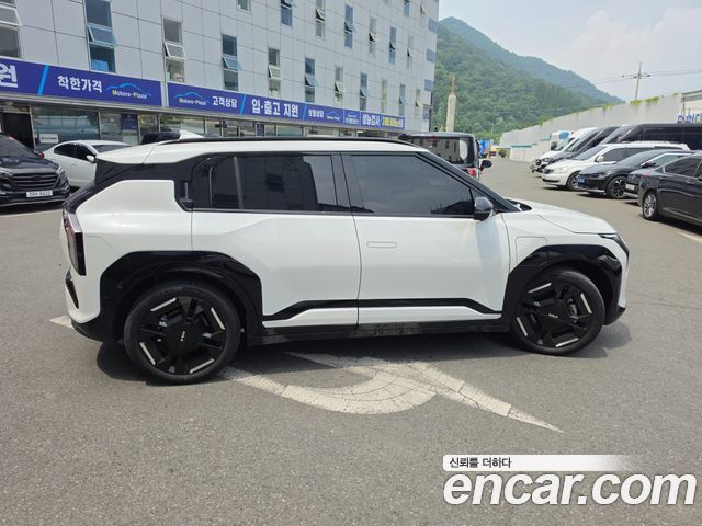 Kia EV3 из Кореи Encar