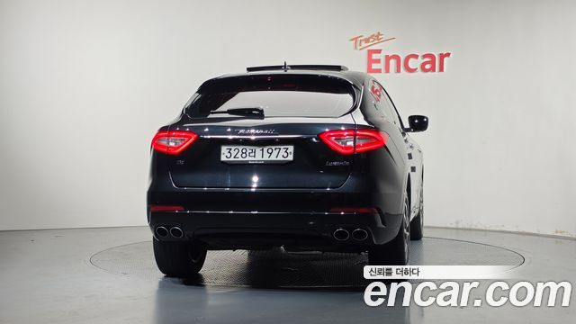 Maserati Levante 3.0 AWD GranLusso — пробег 82 290 км — фото 4 из 5