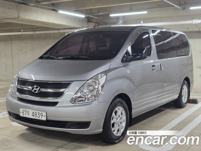 Hyundai Starex 5-Seater VAN CVX Deluxe — пробег 175 895 км — фото 3 из 5
