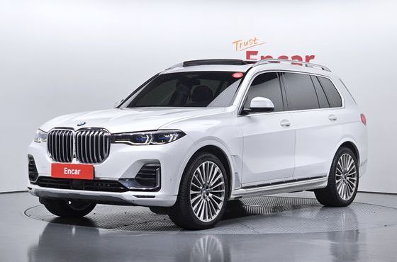 BMW X7 xDrive 40i Design Pure Excellence 7-Seater — пробег 93 937 км — фото 1 из 5