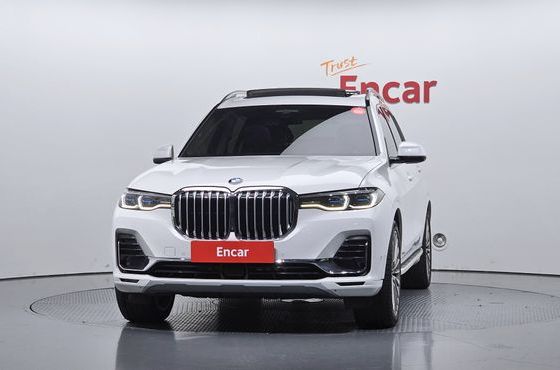 BMW X7 xDrive 40i Design Pure Excellence 7-Seater — пробег 93 937 км — фото 3 из 5