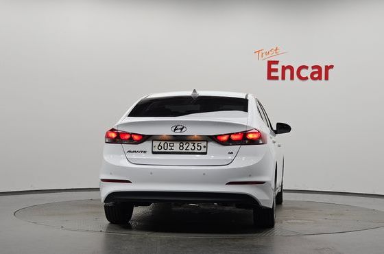 Hyundai AVANTE 1.6 GDI Value Plus — пробег 81 231 км — фото 4 из 5