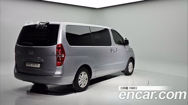 Hyundai Starex Van 3-Seater Smart — пробег 67 061 км — фото 2 из 5