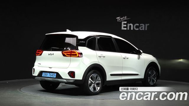 Kia Niro Air — пробег 143 896 км — фото 2 из 5