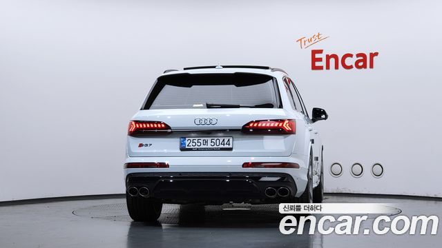 Audi SQ7 4.0 TFSI Quattro — пробег 12 604 км — фото 4 из 5