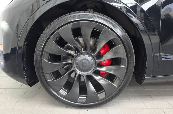 Tesla Model Y Performance AWD — пробег 95 153 км — фото 5 из 5