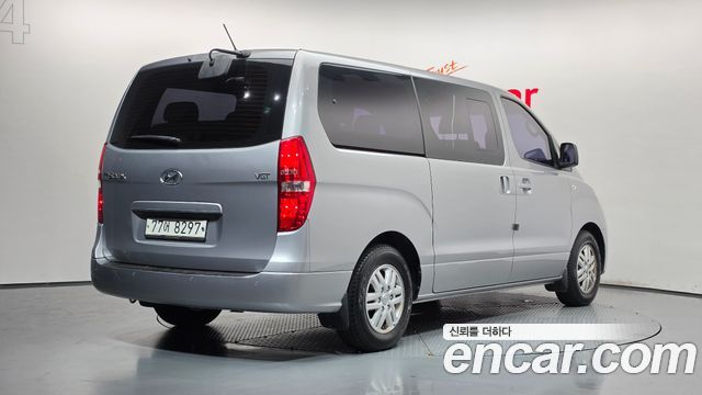 Hyundai Starex 11-Seater Wagon Smart — пробег 115 713 км — фото 2 из 5