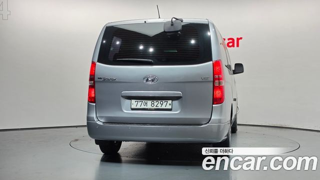 Hyundai Starex 11-Seater Wagon Smart — пробег 115 713 км — фото 4 из 5