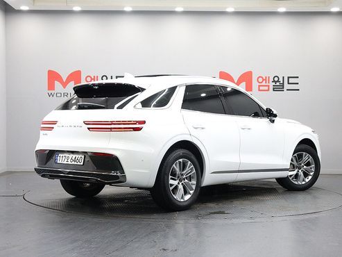 Genesis GV70 2.5T Gasoline 2WD — пробег 32 243 км — фото 4 из 5