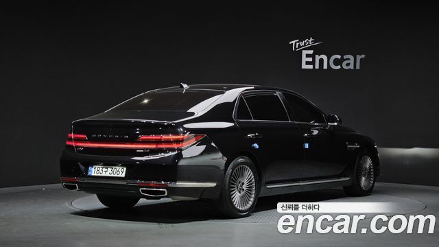 Genesis G90 из Кореи Encar