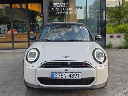 Mini Cooper Favoured — пробег 430 км — фото 1 из 5