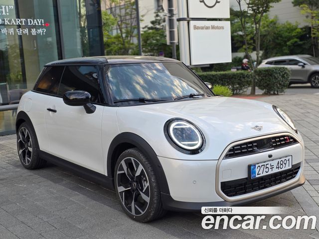 Mini Cooper Favoured — пробег 430 км — фото 3 из 5