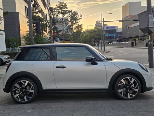Mini Cooper Favoured — пробег 430 км — фото 4 из 5