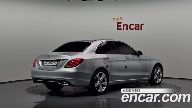 Mercedes-Benz C-Class из Кореи Encar