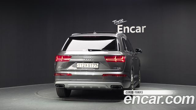 Audi Q7 из Кореи Encar