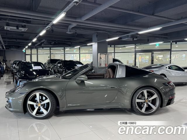Porsche 911 Targa 4S — пробег 6 500 км — фото 3 из 5